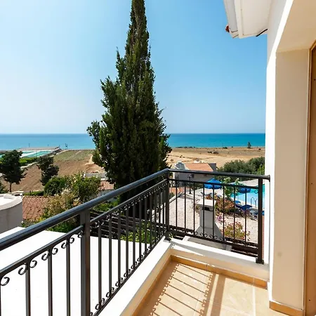 Villa Magnolia * Polis